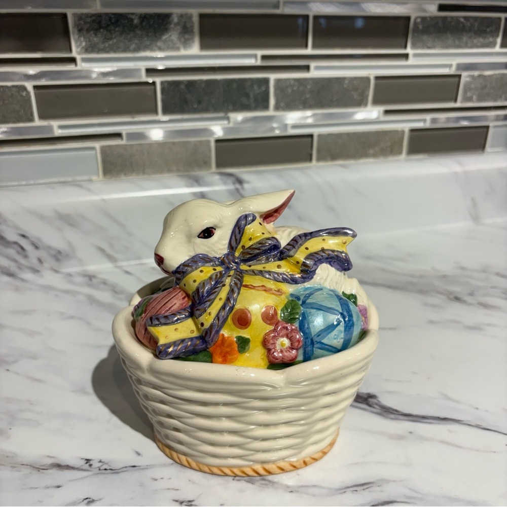 Vintage Easter Bunny candy dish lidded bunny with Easter eggs